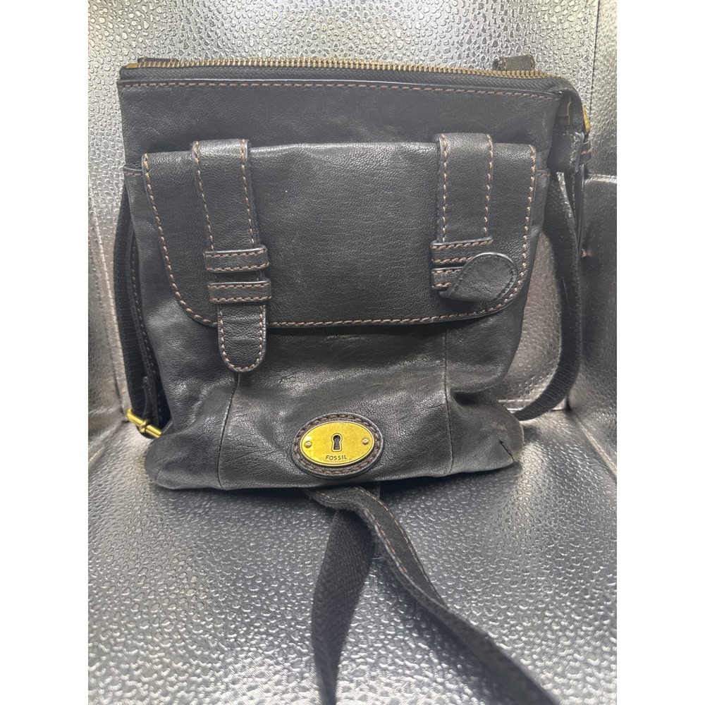 Fossil Long Live Vintage Black Leather Crossbody Bag Brass Keyhole Logo 10x9